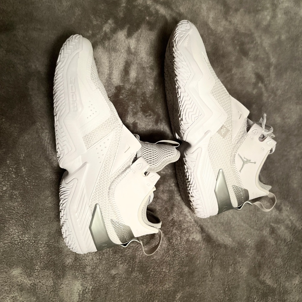 LIKE NEW, SLIGHTLY WORN, GREAT CONDITION!!